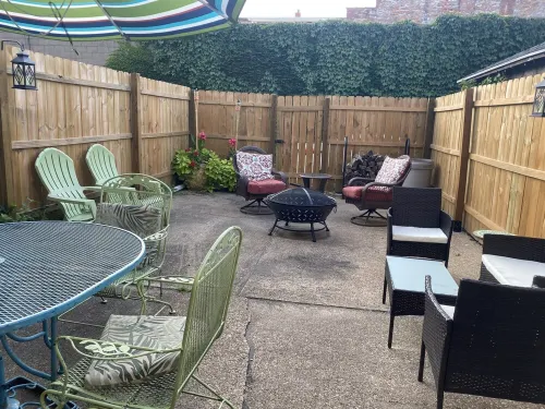 Dubuque Luxury “Hot Tub” Farmers Market