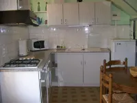 independent house VALS les BAINS located in a quiet area.