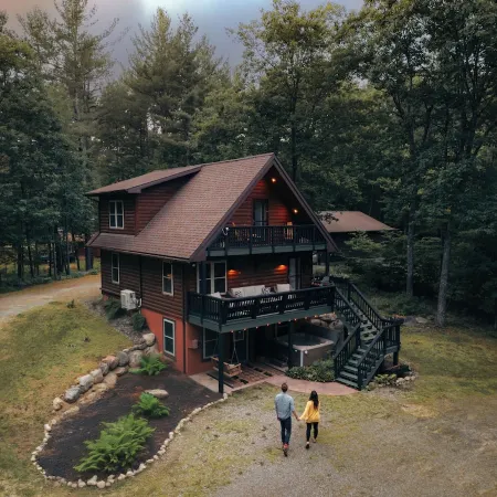 Adirondack Cabin Near Lake Placid & High Peaks: 7 Person Hot Tub and Skiing