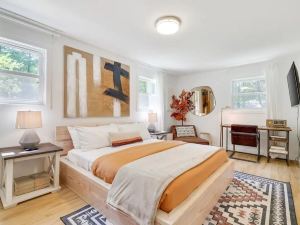 Modern Rustic Private Ranch w/ Peloton!