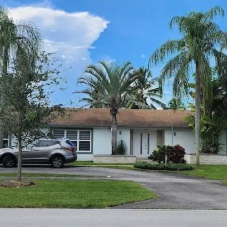 Private Apt Kendall - Near Zoo and Miami D College