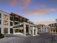 AC ホテル バイ マリオット ネイプルズ 5TH アベニュー ネープルズのホテル