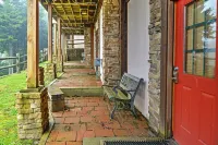 Ski-In/Ski Out Townhome w/ Beautiful View w/Hot Tub.
