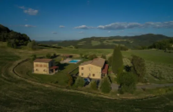 Flat with private veranda,shared pool,quiet location for a relaxing holiday,sl 6