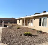 Havasu Retreat w/pool and Casita close to downtown