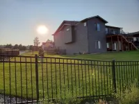 The Overlook - Spacious Modern Home with Panoramic Rapid City Views
