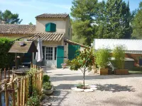 A corner of paradise in the heart of the Alpilles with SPA