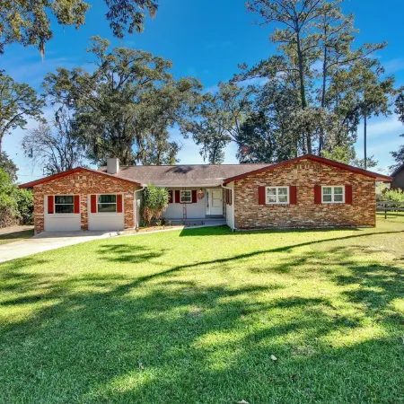 Ocala Oasis 4BR w/Pool/Cabana/GameRoom/MiniGolf