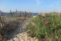 Little Gem with stunning water view of Great Bay and 1/4 mile from Bristol Beach