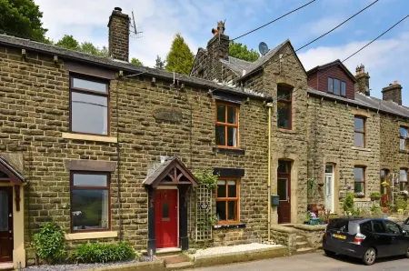Stoneswood Cottage & Garden, Delph, Saddleworth
