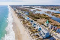 BEACH PLEASE! Amazing Ocean and Sound Views with Easy Beach Access! Pet Friendly