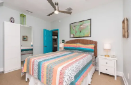 Large Pool. Private Beach Path. Vilano Beach House Closest to Historic St. Aug.