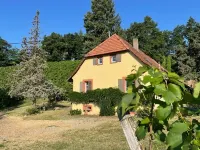 Vineyard house in Durbach in the middle of the vineyards, quiet location with feel-good character Hotels in Durbach