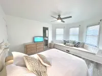 Oceanfront 4 bedroom Salvo Sandcastle * Hot Tub