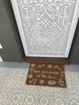 Character Filled Cottage in Wallaroo, Minutes from the Beach & Town Centre