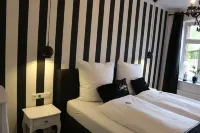 Holiday apartment on the Havel with cathedral view on the ground floor Hotels in der Nähe von Wasserturm