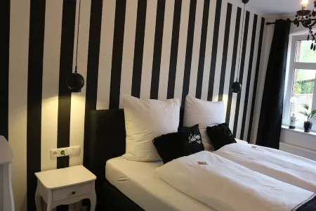 Holiday apartment on the Havel with cathedral view on the ground floor