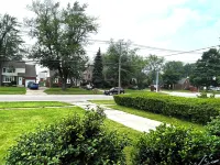 Entire Home 3 Bedroom 1 Bath 6 Guests - Convenient Location close to  Airport