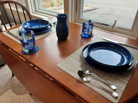 Bar Harbor Small 1BR Condo: All You Need for your Getaway. Ideal Location! Отели рядом с достопримечательностью «Библиотека Джесап Мемориал»