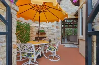 La Vita e Bella  Luxury Villa on Lake Travis /4  King Suites/ Epic Views/ - Villas