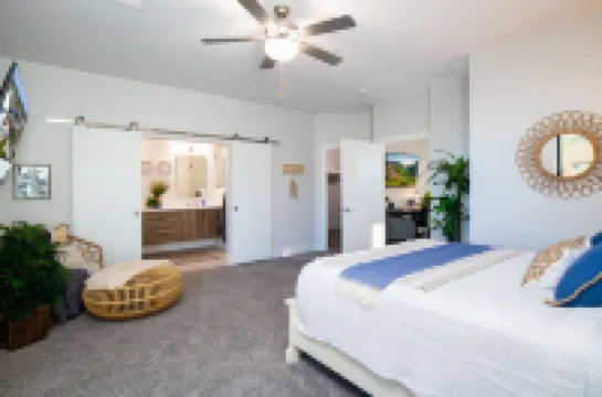 Heritage District Oasis, 300 steps from downtown Gilbert amenities. -Lot 8