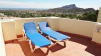 Free unlimited WiFi-Air Conditioned-BBQ-Rooftop Solarium-2 Bed 2 Bath Villa