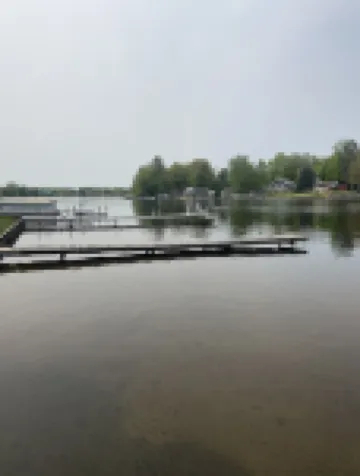 cozy vacation home with fantastic Lake access!