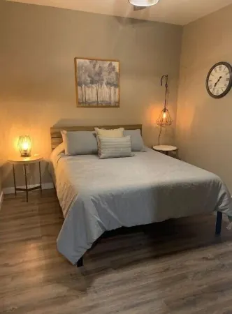 McClusky Trail GuesthouseConvenient Access to Jerseyville, Grafton & Alton Отели в г. Джерси