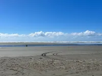 Beach House Getaway - Amazing Location! 3-min Walk to the Beach!