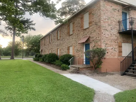 Cozy Modern 1 Bed 1 Bath next to Park!