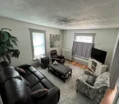 Fountain Blue-newly renovated modern home , lots of outdoor spaces to enjoy.