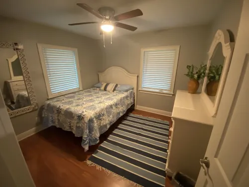 Lake Minneola Sunset Cottage - Lakefront Home - Sun Water Florida! Hotels in Minneola