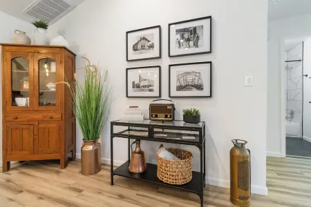 Park Place, Bastrop Beauty