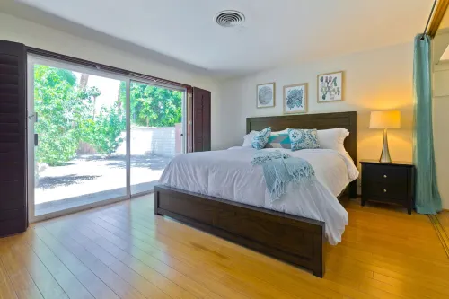 The Crest: Mid-Century Couples Retreat- Pool & Mountain Views - 2 Beds #066151 - Mountain view