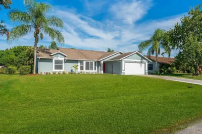 Completely renovated! Private 3/2/2 heated pool home in Port St Lucie FL!