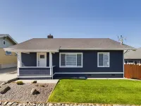 Sunset Bliss, Oceanview, Luxury, Hot Tub Hotels near Chabad of Humboldt