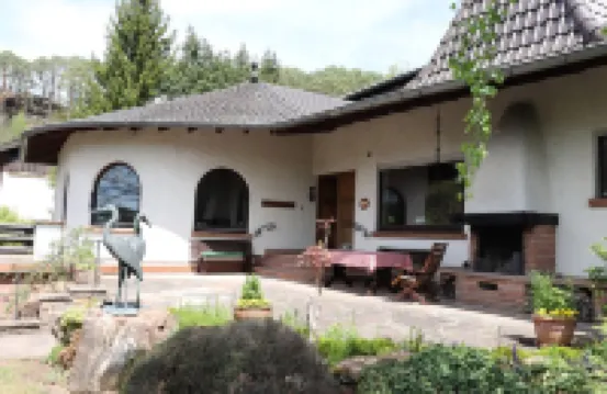 Forsthaus Zerbe / Espenschied, newly renovated with spacious garden Hotels in Dahn
