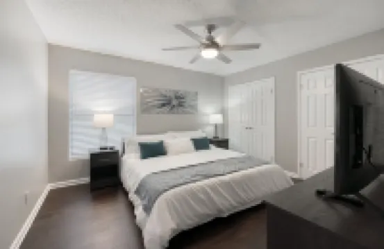 Premium Townhome w/ 2 King Beds & Luxury Bathrooms