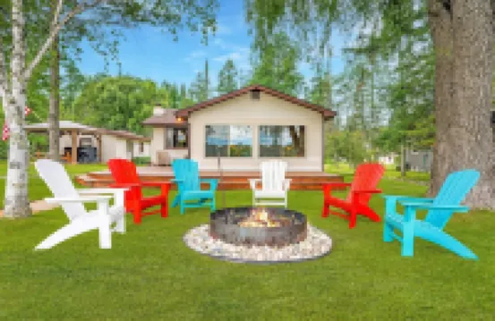 Clam Lake Waterfront Cottage