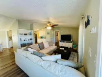 "Beach Break" less than 10 minutes from Lake Texoma and Choctaw Casino