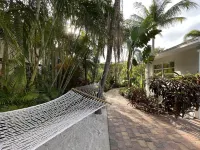 Modern Abode with heated pool, 3 miles from beach
