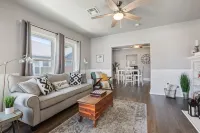 Downtown Gem near Silos, Baylor, Cameron Park... 웨이코 호텔