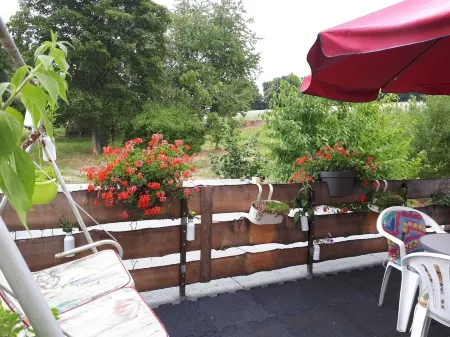 2-room apartment sunrise in the beautiful Muldental Отели в г. Пениг