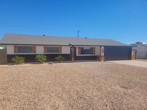 Lodging and entertainment all wrapped into one great place! Hotels in Apache Junction