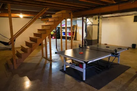 Family friendly lodge located in the Hocking Hills