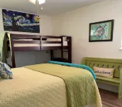 Peaceful location! Close to everything! Bring the family and dogs! Snowbirds!