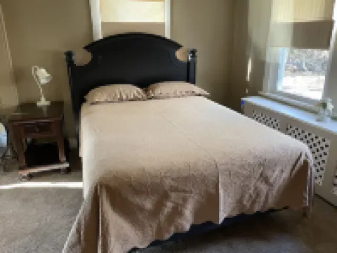 Quiet secluded home~ minutes from Ocean City boardwalk and beaches 蛋港鎮酒店