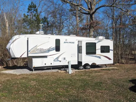 Luxury 5th Wheel Glamping In Style In Historic Mentone,  Alabama
