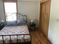 Located in beautiful/historic downtown Peninsula in the heart of a National Park