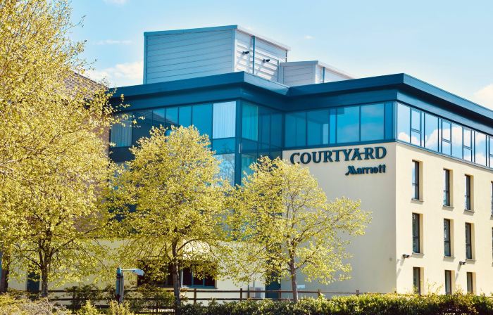 Courtyard Glasgow Airport